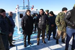 Министр окружающей среды Акоп Симидян принял участие в извлечении незаконных рыболовных сетей из озера Севан